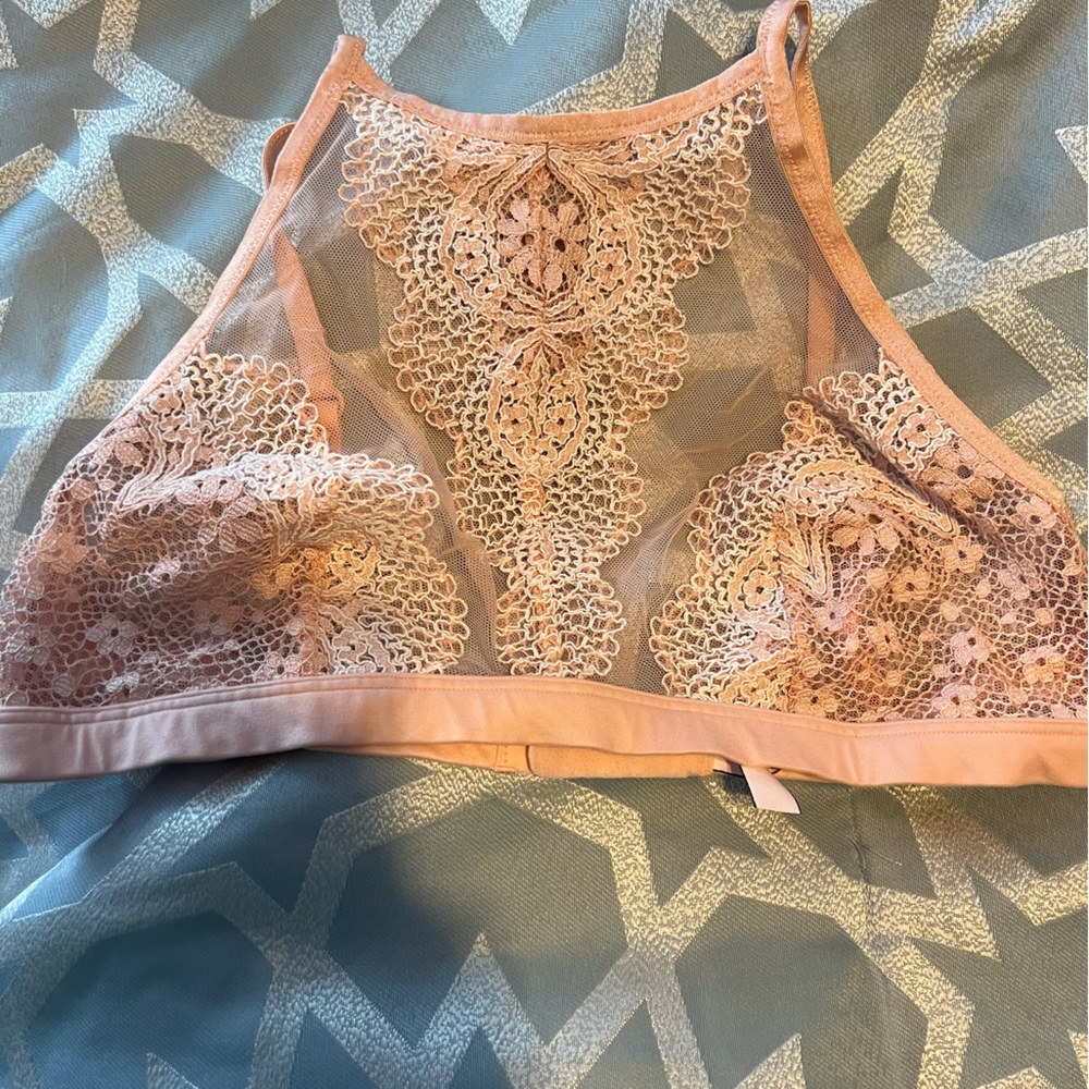 Victoria Bralette